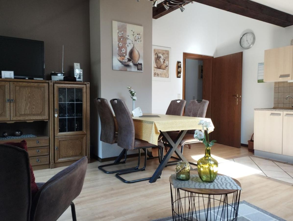 Ferienwohnung Pia Меттлах Екстер'єр фото