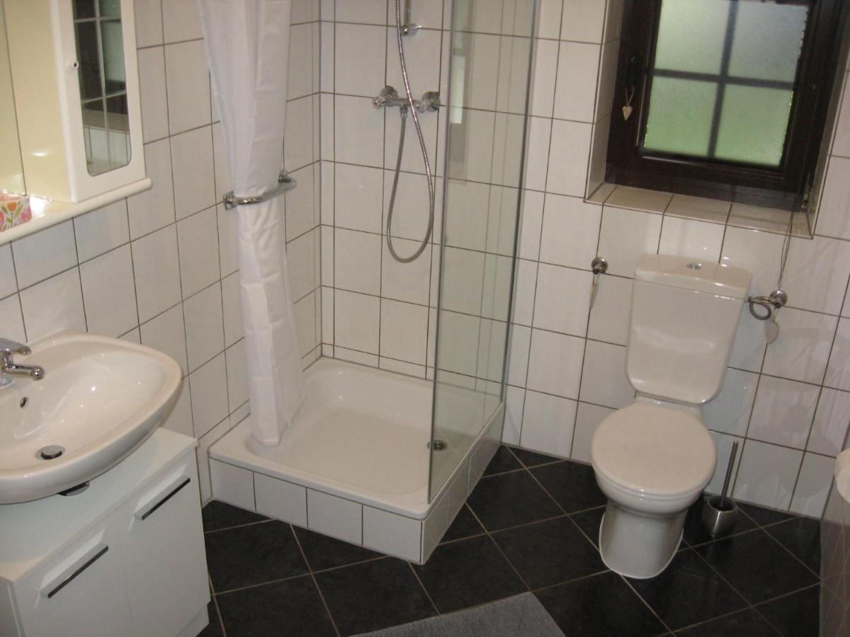Ferienwohnung Pia Меттлах Екстер'єр фото