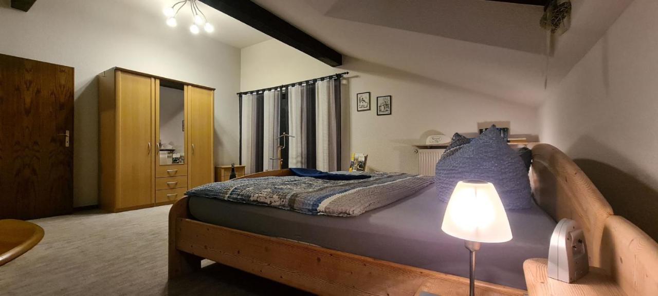 Ferienwohnung Pia Меттлах Екстер'єр фото
